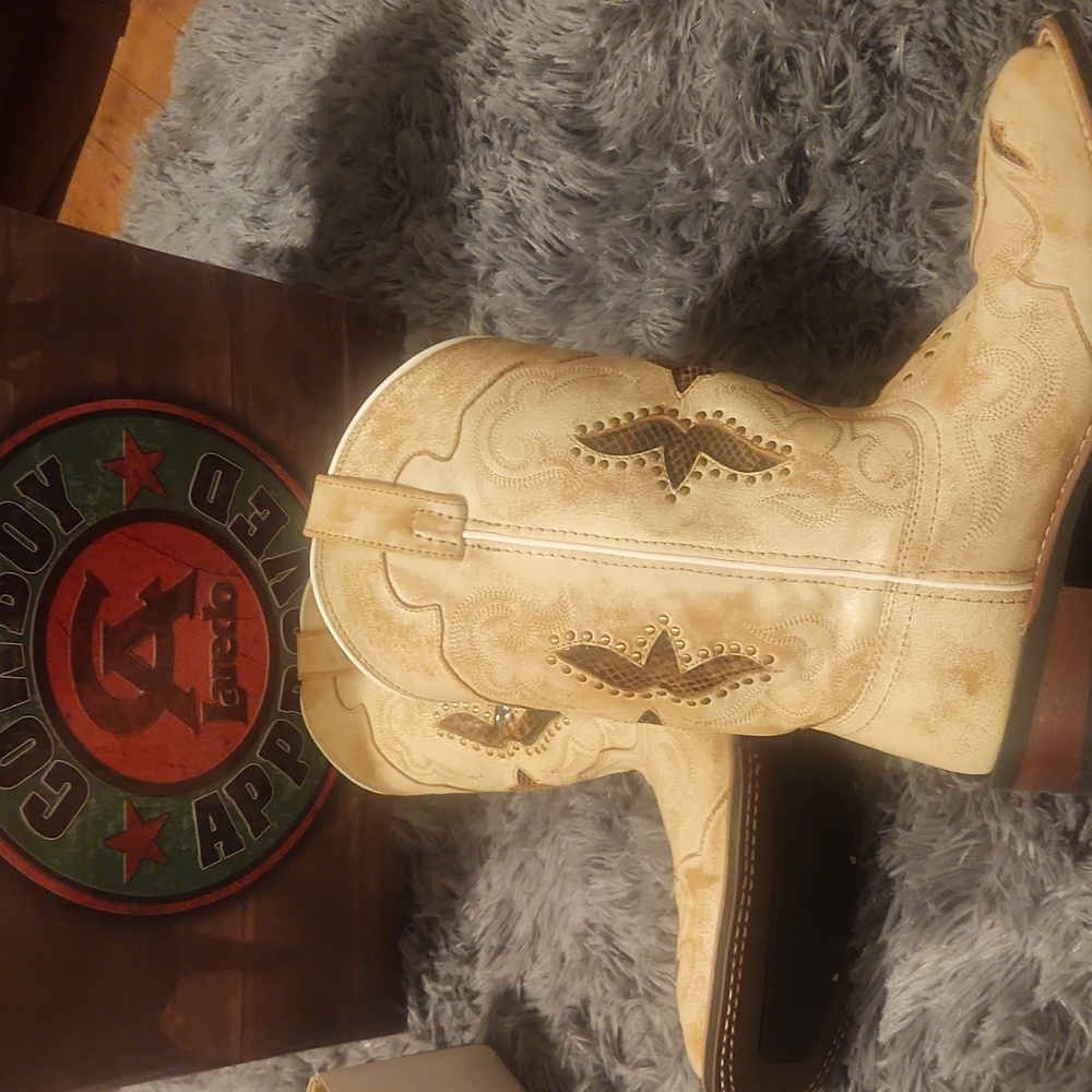 laredo spellbound Cream Western Cowboy Boots square toe 9.5